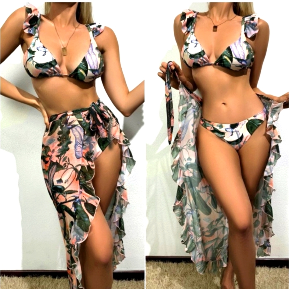 SALE! NEW! Tropical Bikini Set With Sarong